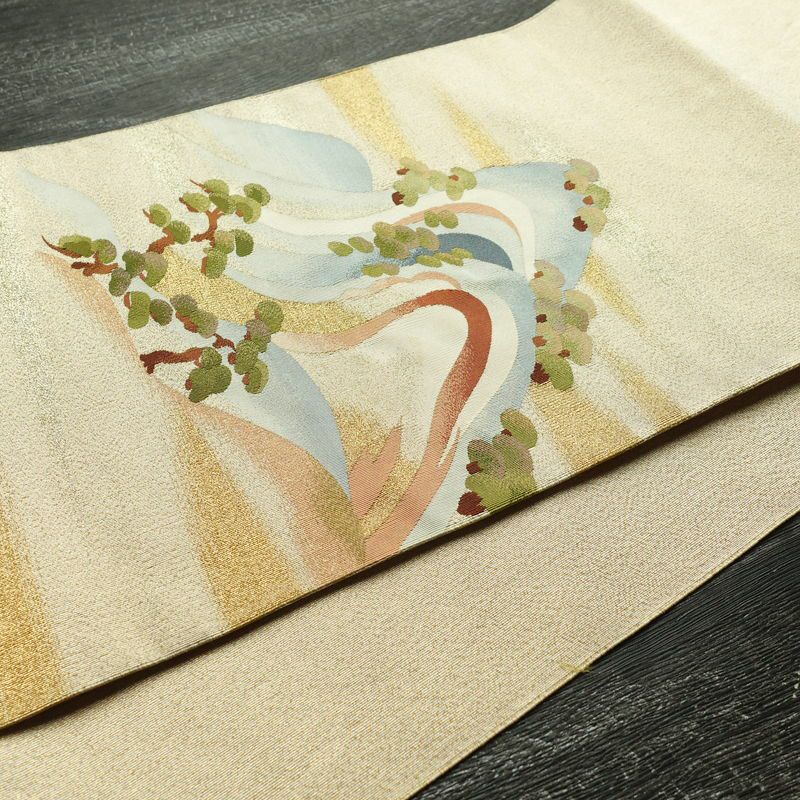 名古屋帯 つづれ織 太鼓柄 正絹 風景柄 通し仕立て 金糸 帯 ベージュ_画像11