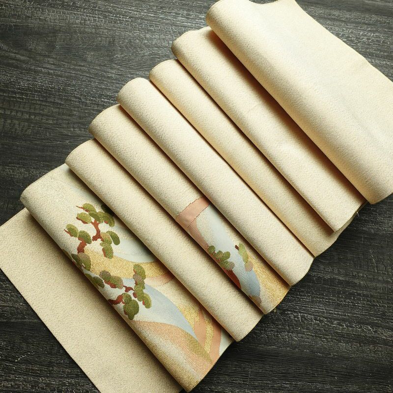 名古屋帯 つづれ織 太鼓柄 正絹 風景柄 通し仕立て 金糸 帯 ベージュ_画像18