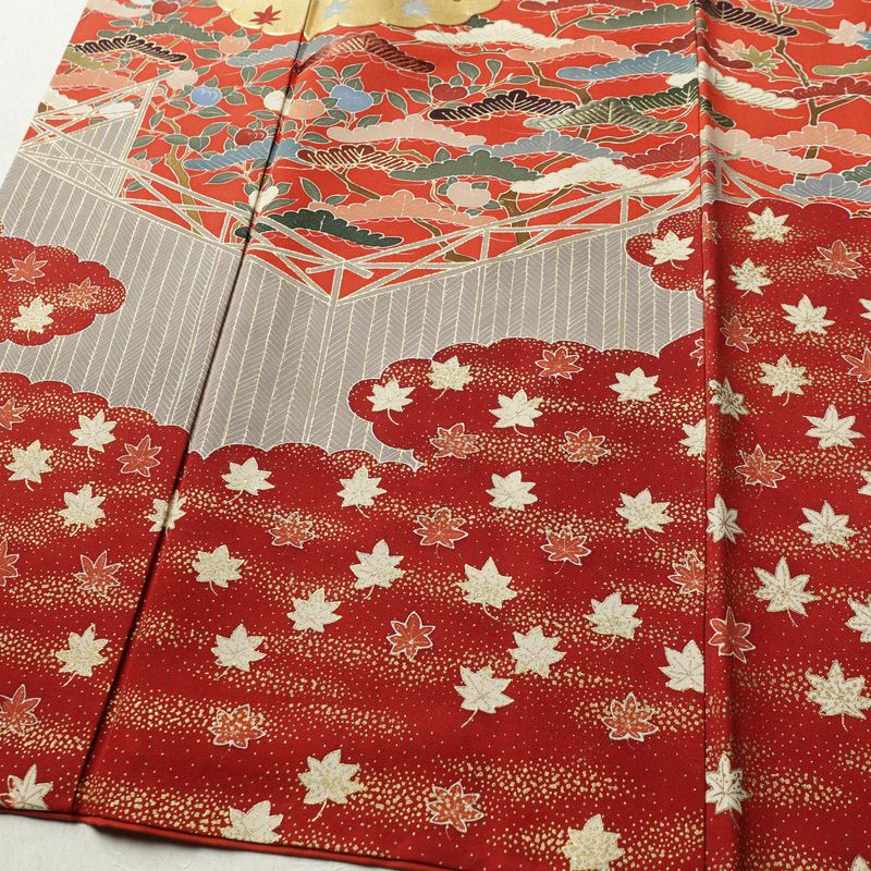 訪問着 金駒刺繍 正絹 古典柄 袷仕立て 身丈151cm 裄丈63.5cm 箔 刺繍 金彩 フォーマル 着物 赤・朱_画像4