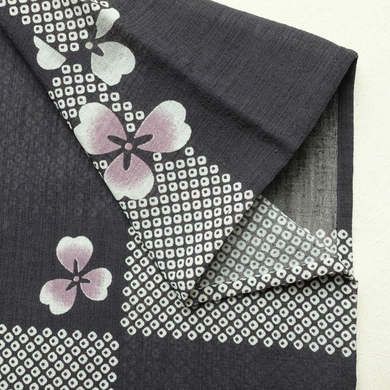 盛夏 小紋 ポリエステル チェック・格子柄 単衣仕立て 身丈151cm 裄丈65.5cm 桜 市松 鹿の子 着物 グレー_画像13