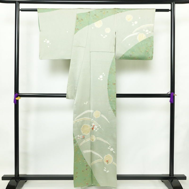 訪問着 良品 絞り 金駒刺繍 一つ紋付き 正絹 木の葉・植物柄 袷仕立て 身丈158cm 裄丈67.5cm 箔 刺繍 金彩 フォーマル 着物 入学式 卒業式 結婚式 緑・うぐいす色_画像2