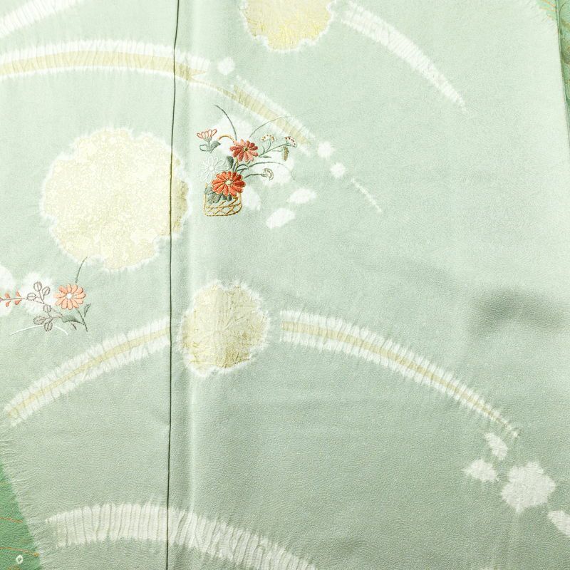 訪問着 良品 絞り 金駒刺繍 一つ紋付き 正絹 木の葉・植物柄 袷仕立て 身丈158cm 裄丈67.5cm 箔 刺繍 金彩 フォーマル 着物 入学式 卒業式 結婚式 緑・うぐいす色_画像6