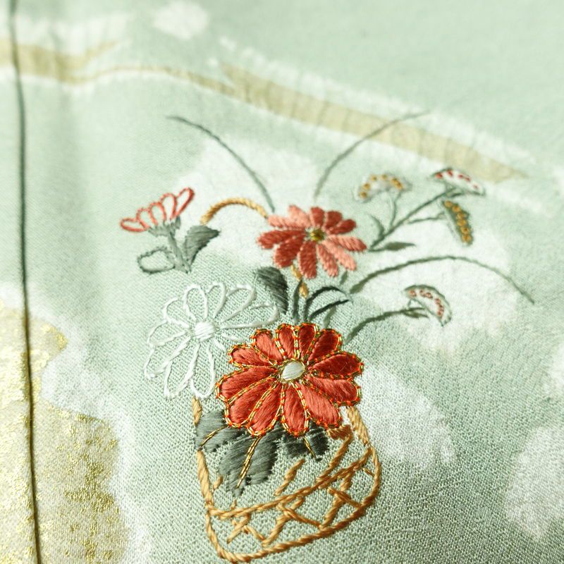 訪問着 良品 絞り 金駒刺繍 一つ紋付き 正絹 木の葉・植物柄 袷仕立て 身丈158cm 裄丈67.5cm 箔 刺繍 金彩 フォーマル 着物 入学式 卒業式 結婚式 緑・うぐいす色_画像8