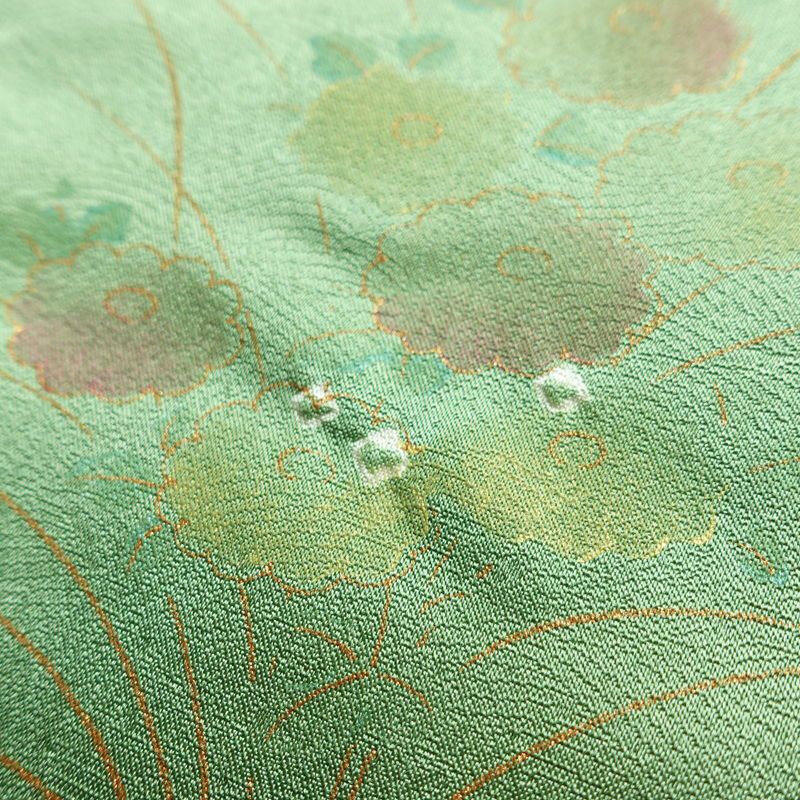 訪問着 良品 絞り 金駒刺繍 一つ紋付き 正絹 木の葉・植物柄 袷仕立て 身丈158cm 裄丈67.5cm 箔 刺繍 金彩 フォーマル 着物 入学式 卒業式 結婚式 緑・うぐいす色_画像14