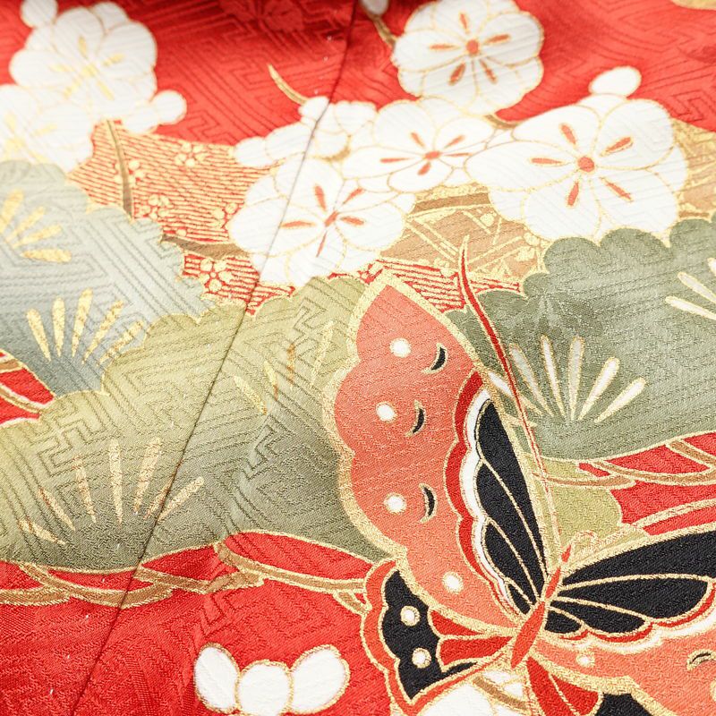 振袖 良品 金駒刺繍 綸子 正絹 古典柄 袷仕立て 身丈153.5cm 裄丈63cm 箔 金彩 フォーマル 着物 成人式 二十歳 松 菊 菖蒲 赤・朱_画像17