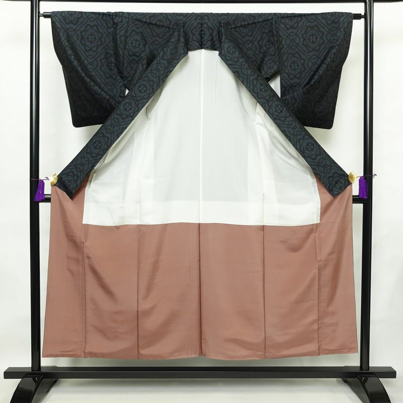 大島紬 証紙なし 正絹 幾何学柄・抽象柄 袷仕立て 身丈153.5cm 裄丈63cm 着物 青・紺_画像3