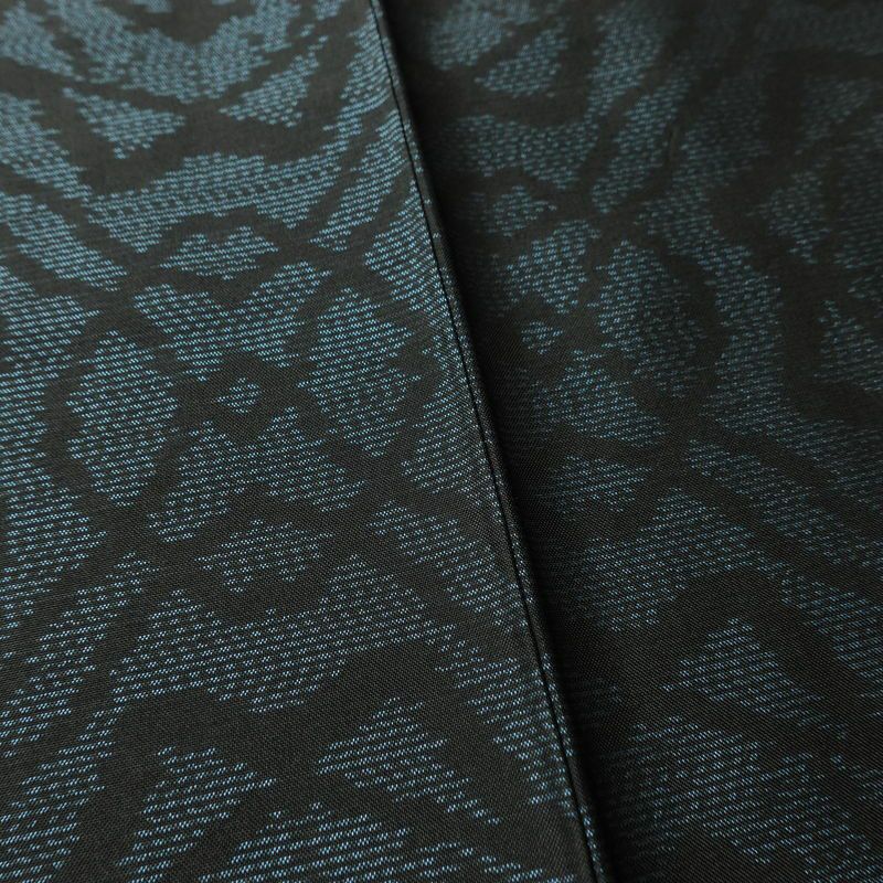 大島紬 証紙なし 正絹 幾何学柄・抽象柄 袷仕立て 身丈153.5cm 裄丈63cm 着物 青・紺_画像10