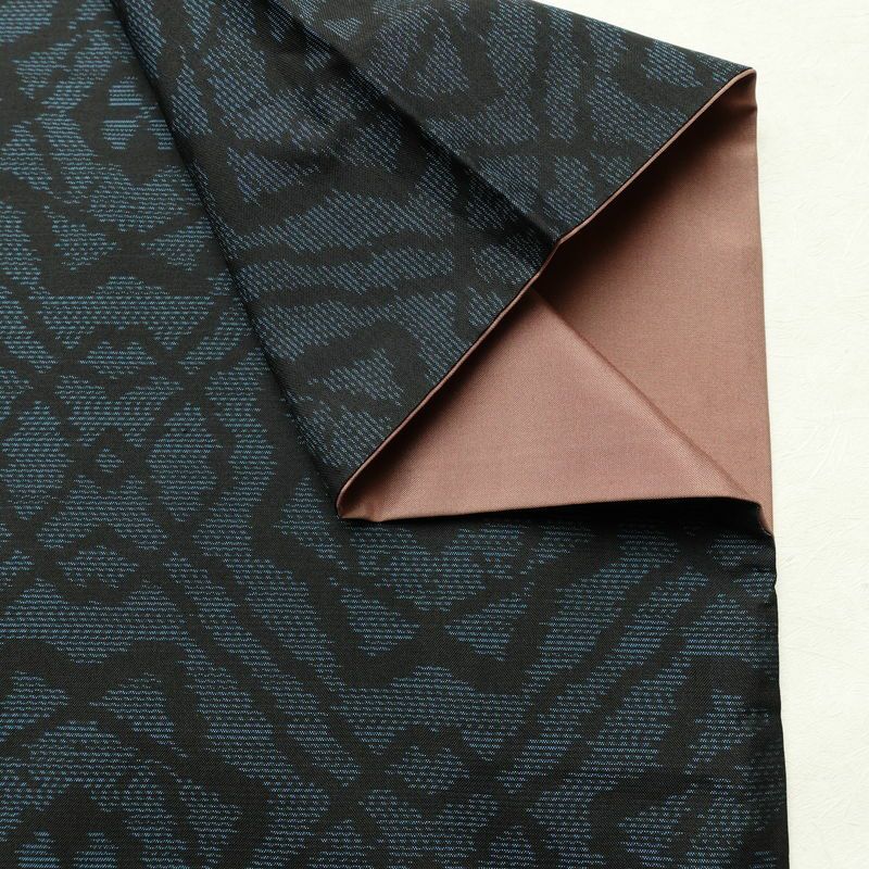 大島紬 証紙なし 正絹 幾何学柄・抽象柄 袷仕立て 身丈153.5cm 裄丈63cm 着物 青・紺_画像12