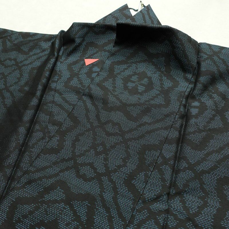 大島紬 証紙なし 正絹 幾何学柄・抽象柄 袷仕立て 身丈153.5cm 裄丈63cm 着物 青・紺_画像14