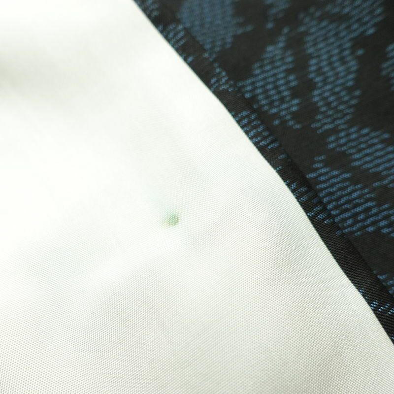 大島紬 証紙なし 正絹 幾何学柄・抽象柄 袷仕立て 身丈153.5cm 裄丈63cm 着物 青・紺_画像20