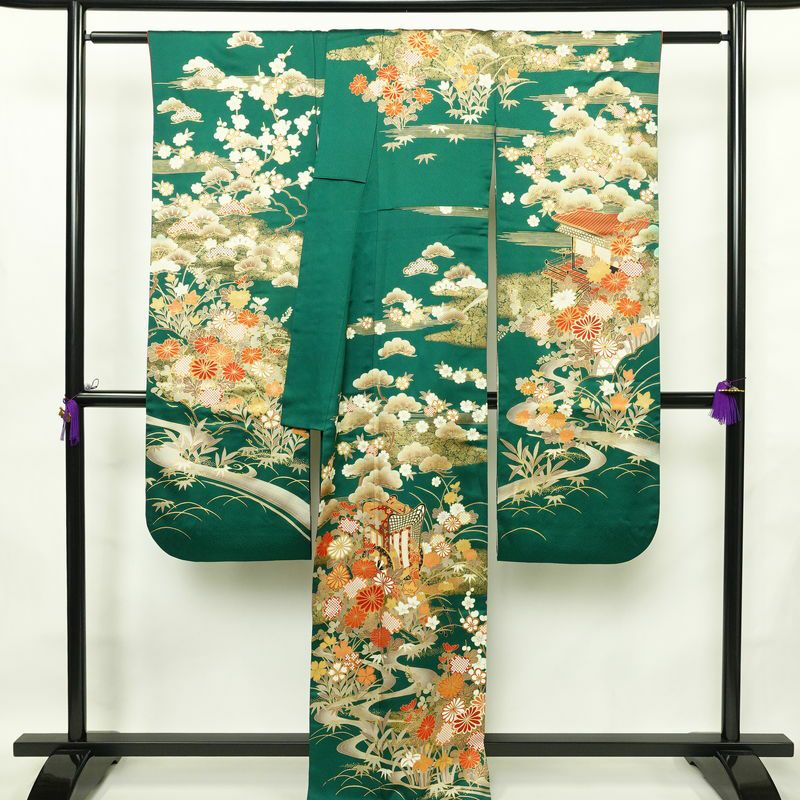 振袖 良品 正絹 古典柄 袷仕立て 身丈163cm 裄丈67.5cm 箔 金彩 フォーマル 着物 成人式 二十歳 御所車 松竹梅 菖蒲 緑・うぐいす色_画像2