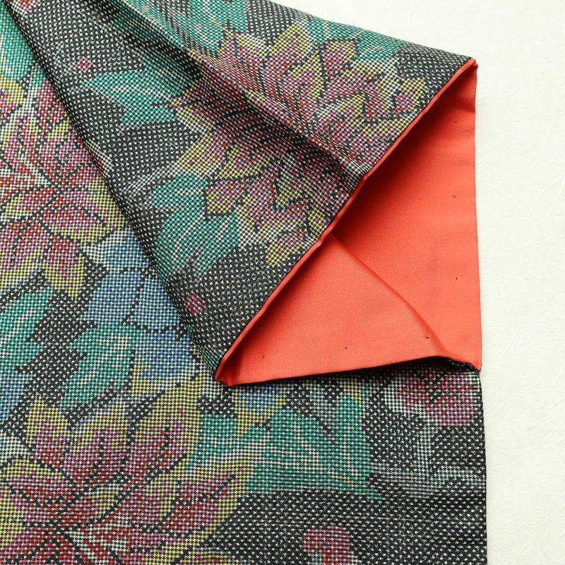 大島紬 証紙なし 正絹 花柄 袷仕立て 身丈162cm 裄丈66.5cm 着物 グレー_画像13