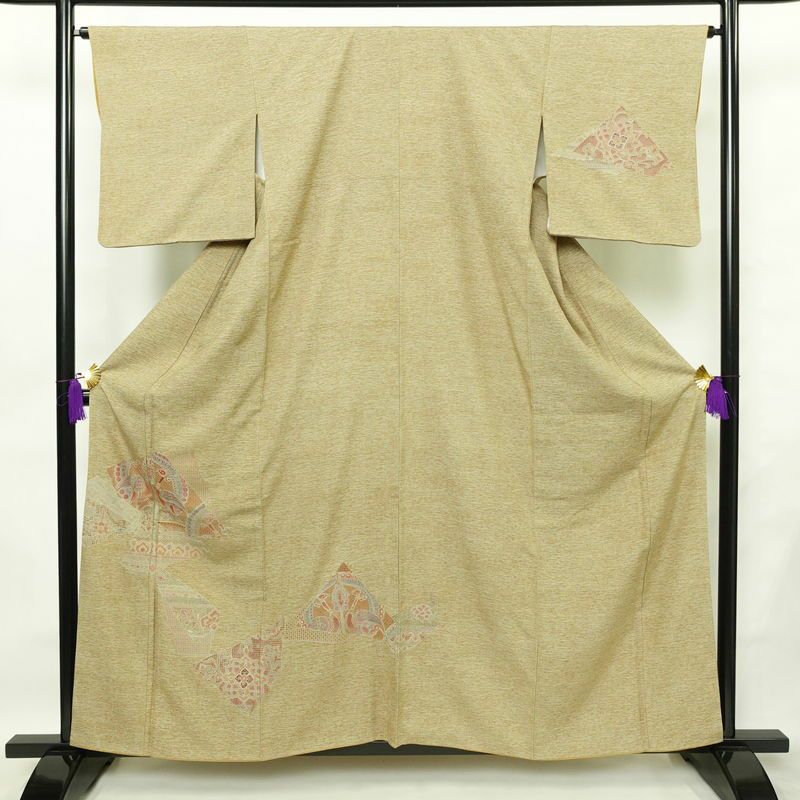 付け下げ スワトウ刺繍 相良刺繍 正絹 幾何学柄・抽象柄 袷仕立て 身丈159.5cm 裄丈65cm 刺繍 フォーマル 着物 紬地 黄・黄土色_画像1