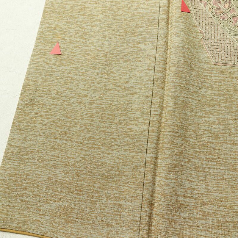 付け下げ スワトウ刺繍 相良刺繍 正絹 幾何学柄・抽象柄 袷仕立て 身丈159.5cm 裄丈65cm 刺繍 フォーマル 着物 紬地 黄・黄土色_画像12