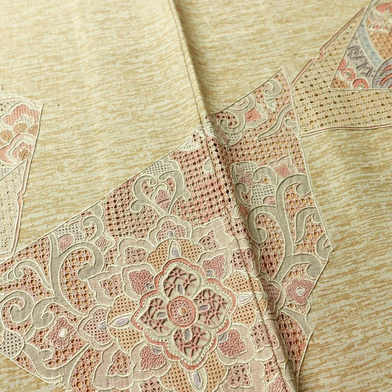 付け下げ スワトウ刺繍 相良刺繍 正絹 幾何学柄・抽象柄 袷仕立て 身丈159.5cm 裄丈65cm 刺繍 フォーマル 着物 紬地 黄・黄土色_画像14