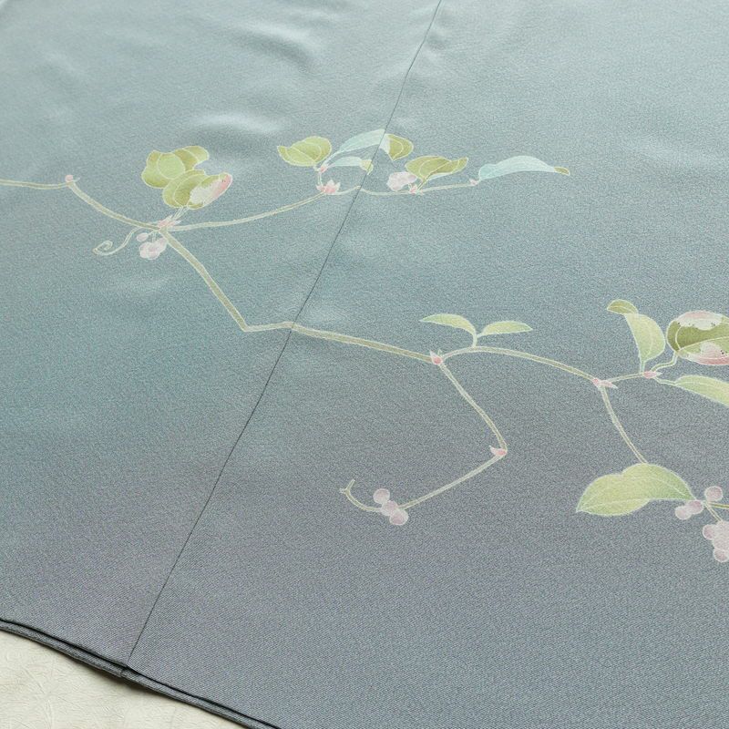 訪問着 落款入り 縮緬 一つ紋付き 正絹 木の葉・植物柄 袷仕立て 身丈157cm 裄丈66cm 共八掛 フォーマル 友禅 着物 入学式 卒業式 作家物 青・紺_画像12