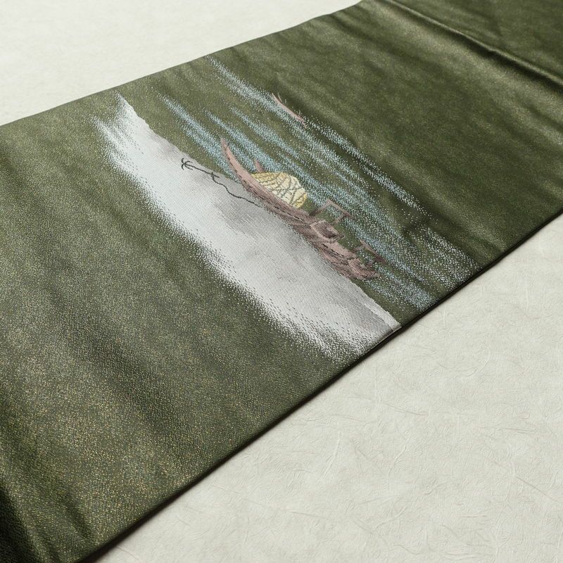 名古屋帯 なごや帯 太鼓柄 美品 正絹 風景柄 名古屋仕立て 金通し 舟 釣り シンプル 未使用品 帯 緑・うぐいす色_画像11