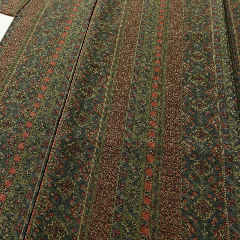 小紋 良品 縮緬 総柄 正絹 縞柄・線柄 袷仕立て 身丈154cm 裄丈64cm 着物 緑・うぐいす色_画像5