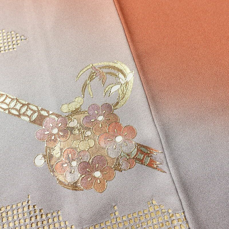 付け下げ 金駒刺繍 正絹 花柄 袷仕立て 身丈165cm 裄丈69cm 箔 刺繍 金彩 フォーマル 着物 入学式 卒業式 結婚式 くすみ朱色 赤・朱_画像9