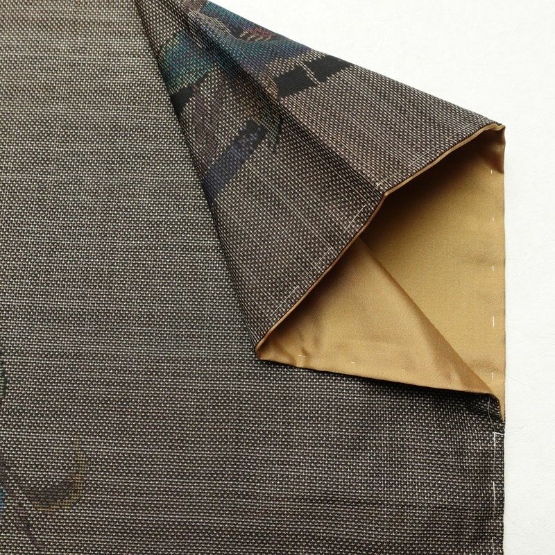 本場大島紬 大島紬 美品 古代染色純泥染 伝統的工芸品 証紙あり しつけ糸付き 正絹 花柄 袷仕立て 身丈152cm 裄丈65cm 着物 茶_画像14