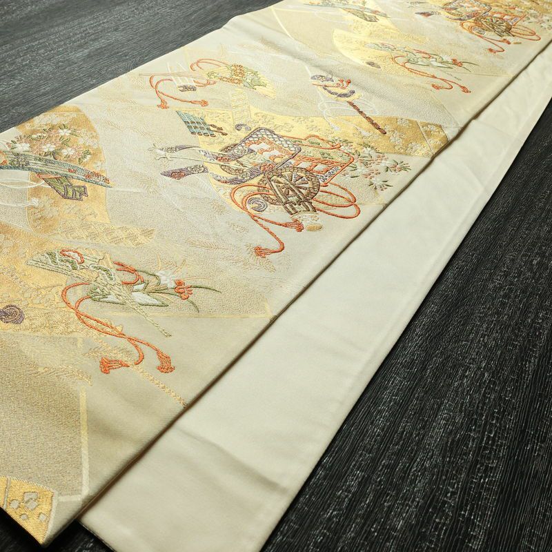 袋帯 銘明錦 六通柄 フォーマル用 正絹 古典柄 箔 金通し 帯 入学式 御所車 扇子 卒業式 結婚式 ベージュ_画像9