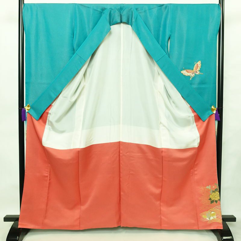 振袖 金駒刺繍 正絹 古典柄 袷仕立て 身丈163.5cm 裄丈70cm 箔 刺繍 金彩 金糸 着物 成人式 二十歳 蝶 緑・うぐいす色_画像3