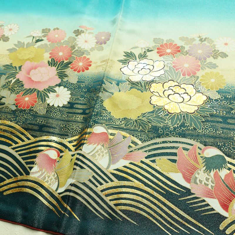 振袖 金駒刺繍 正絹 古典柄 袷仕立て 身丈163.5cm 裄丈70cm 箔 刺繍 金彩 金糸 着物 成人式 二十歳 蝶 緑・うぐいす色_画像14