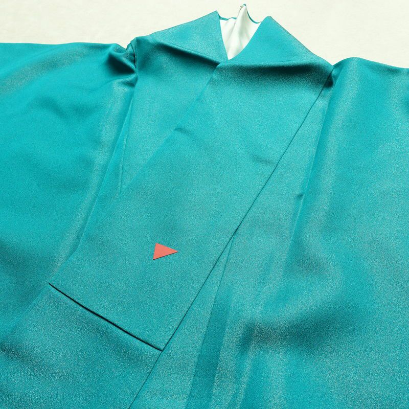 振袖 金駒刺繍 正絹 古典柄 袷仕立て 身丈163.5cm 裄丈70cm 箔 刺繍 金彩 金糸 着物 成人式 二十歳 蝶 緑・うぐいす色_画像17