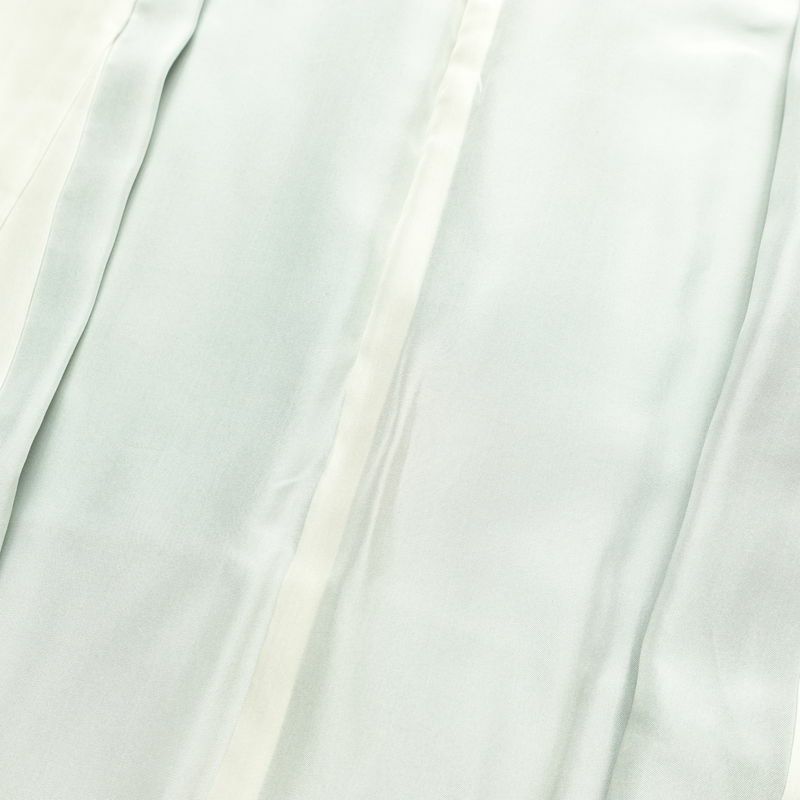 振袖 金駒刺繍 正絹 古典柄 袷仕立て 身丈163.5cm 裄丈70cm 箔 刺繍 金彩 金糸 着物 成人式 二十歳 蝶 緑・うぐいす色_画像18