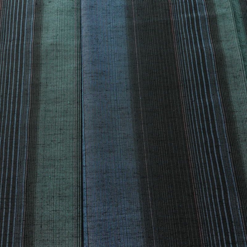 紬 正絹 縞柄・線柄 袷仕立て 身丈166cm 裄丈67cm 着物 モダン 青・紺_画像6
