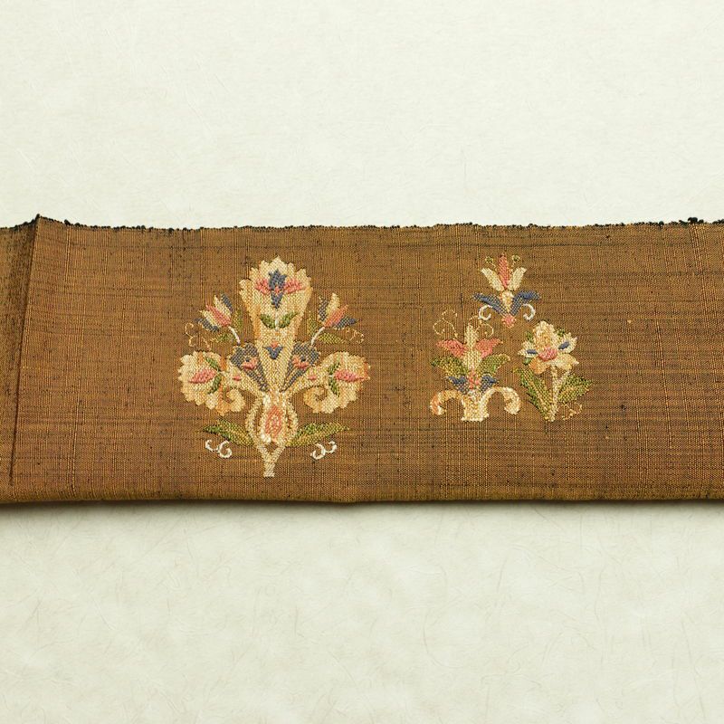 名古屋帯 太鼓柄 良品 正絹 木の葉・植物柄 通し仕立て 箔 金糸 帯 黄・黄土色_画像16