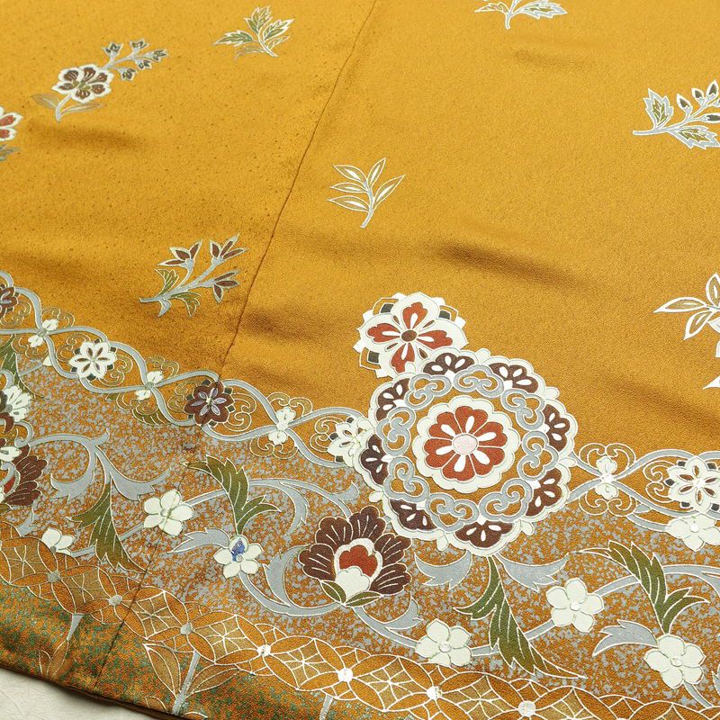 振袖 正絹 木の葉・植物柄 袷仕立て 身丈170.5cm 裄丈69cm 箔 フォーマル 成人式 二十歳 黄・黄土色_画像13