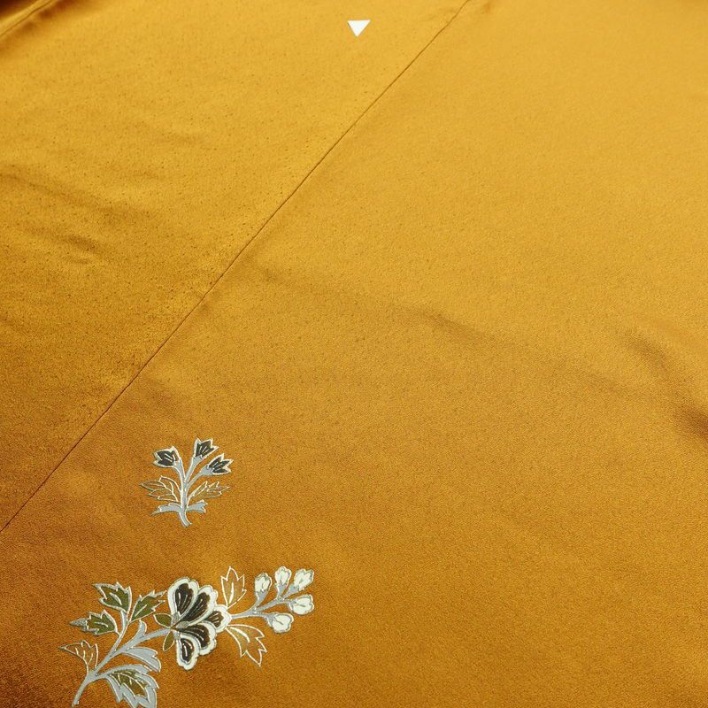 振袖 正絹 木の葉・植物柄 袷仕立て 身丈170.5cm 裄丈69cm 箔 フォーマル 成人式 二十歳 黄・黄土色_画像14