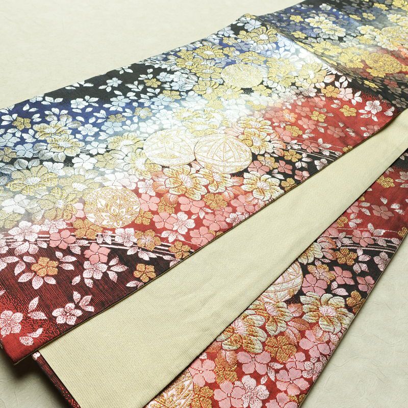 振袖 良品 セット品 長襦袢付き 袋帯付き 縮緬 正絹 花柄 袷仕立て 身丈164.5cm 裄丈70cm 箔 金彩 フォーマル 着物 帯 成人式 二十歳 赤紫 紫・藤色_画像20