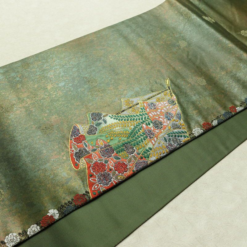 袋帯 六通柄 良品 フォーマル用 正絹 古典柄 箔 金糸 帯 入学式 卒業式 結婚式 緑・うぐいす色_画像11