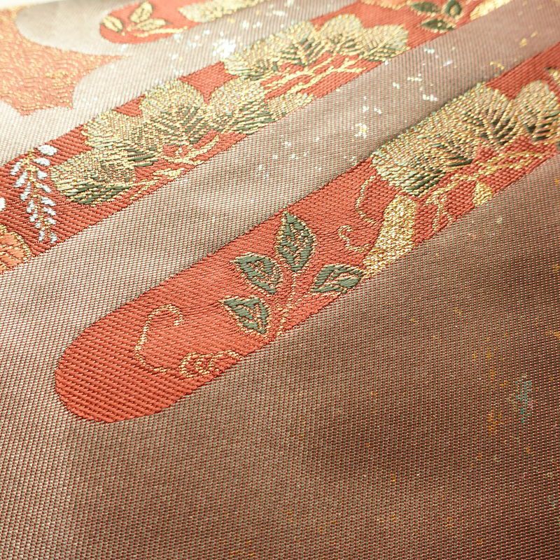 袋帯 未仕立て 六通柄 美品 証紙あり フォーマル用 正絹 古典柄 箔 金通し 金糸 帯 入学式 卒業式 結婚式 未使用品 茶_画像5