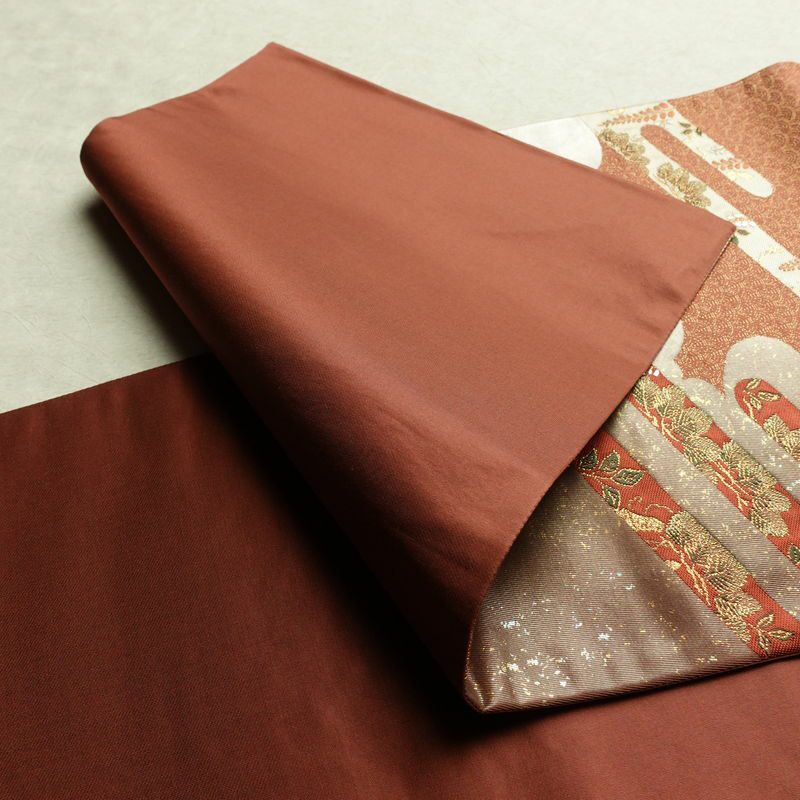 袋帯 未仕立て 六通柄 美品 証紙あり フォーマル用 正絹 古典柄 箔 金通し 金糸 帯 入学式 卒業式 結婚式 未使用品 茶_画像9