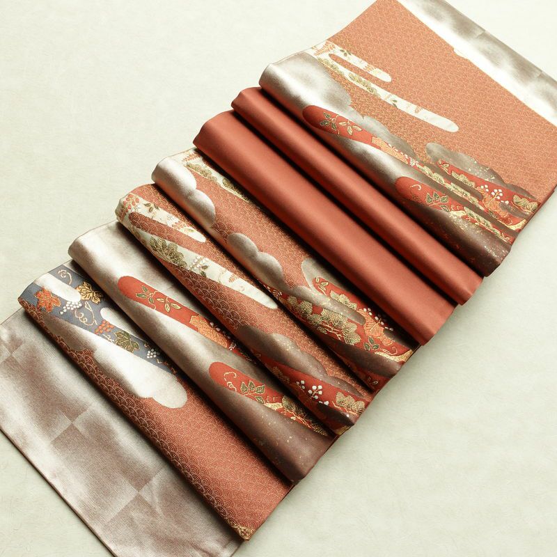 袋帯 未仕立て 六通柄 美品 証紙あり フォーマル用 正絹 古典柄 箔 金通し 金糸 帯 入学式 卒業式 結婚式 未使用品 茶_画像20