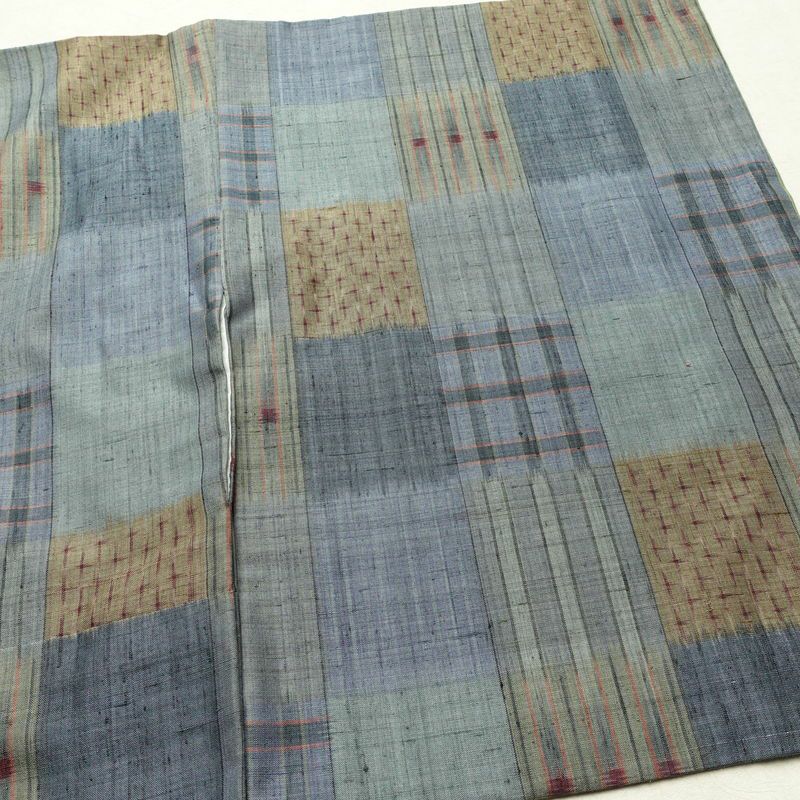 紬 正絹 チェック・格子柄 袷仕立て 身丈161cm 裄丈64.5cm 着物 青・紺_画像14