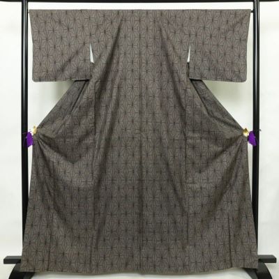 大島紬 良品 証紙なし 正絹 麻の葉柄 袷仕立て 身丈164.5cm 裄丈66.5cm 着物 茶