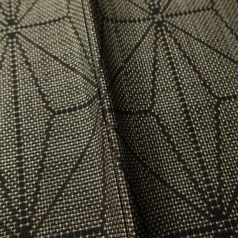 大島紬 良品 証紙なし 正絹 麻の葉柄 袷仕立て 身丈164.5cm 裄丈66.5cm 着物 茶_画像10