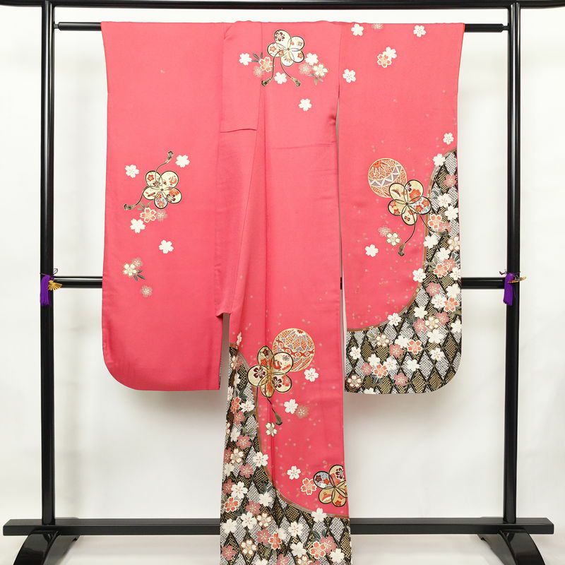 振袖 良品 ふき綿仕立て 金駒刺繍 正絹 古典柄 袷仕立て 身丈163.5cm 裄丈70.5cm 箔 金彩 着物 成人式 二十歳 ピンク_画像2
