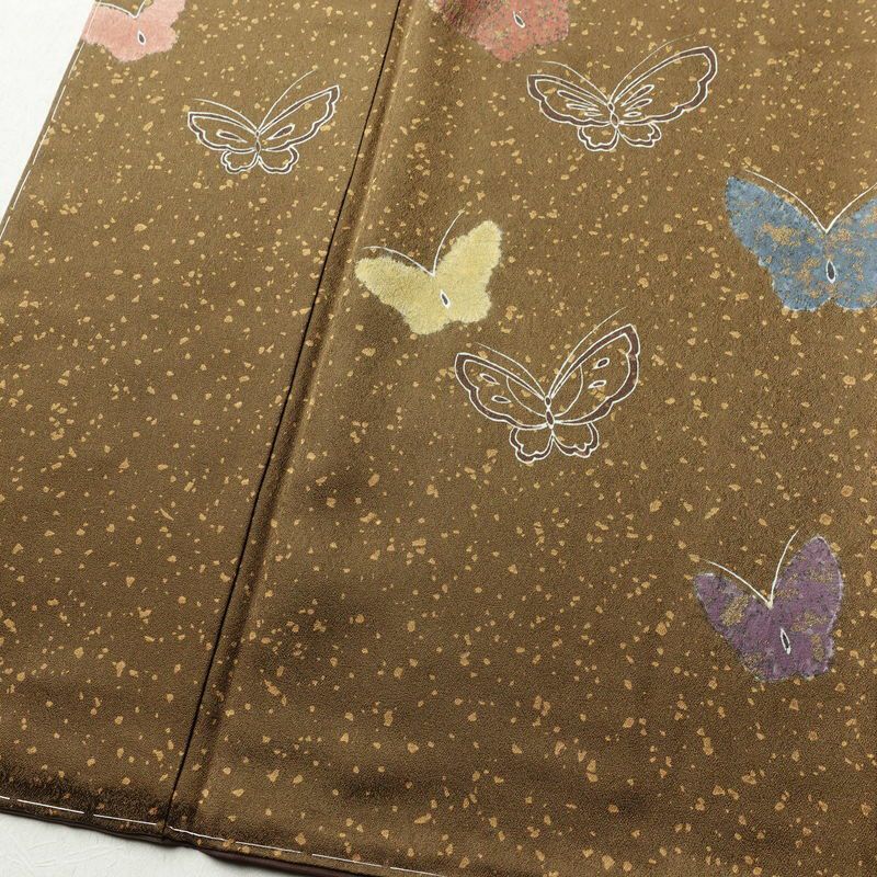 付け下げ 良品 しつけ糸付き 正絹 蝶・昆虫柄 袷仕立て 身丈171cm 裄丈69.5cm 箔 フォーマル 着物 入学式 卒業式 黄・黄土色_画像4