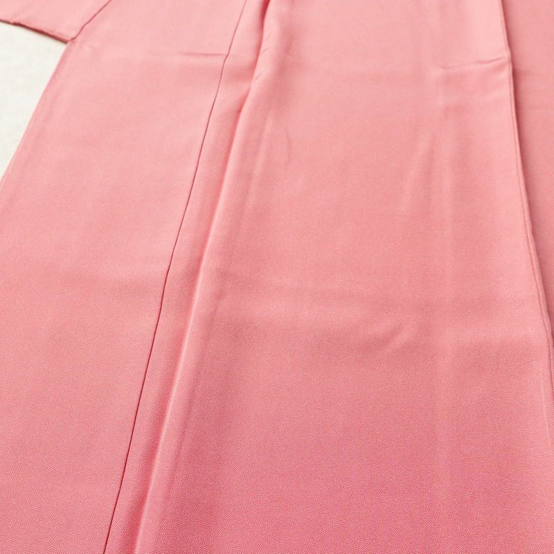 色無地 鮫小紋 しつけ糸付き 縮緬 一つ紋付き 正絹 流水・波柄 袷仕立て 身丈164cm 裄丈67.5cm フォーマル 着物 入学式 ピンク_画像5