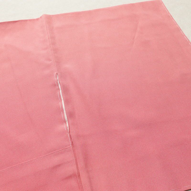 色無地 鮫小紋 しつけ糸付き 縮緬 一つ紋付き 正絹 流水・波柄 袷仕立て 身丈164cm 裄丈67.5cm フォーマル 着物 入学式 ピンク_画像13