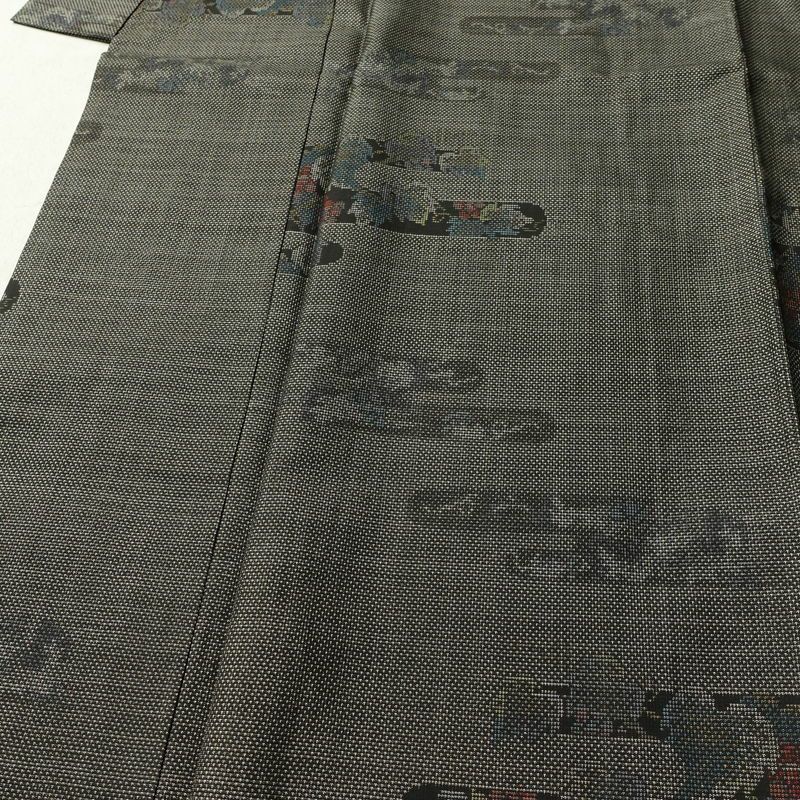 大島紬 良品 創匠きゅうの 古代染色純泥染 証紙あり 正絹 木の葉・植物柄 袷仕立て 身丈162.5cm 裄丈67cm 本場大島紬 伝統工芸 一部しつけ糸付き 着物 茶_画像5