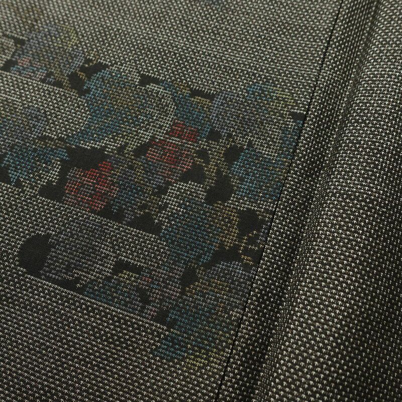 大島紬 良品 創匠きゅうの 古代染色純泥染 証紙あり 正絹 木の葉・植物柄 袷仕立て 身丈162.5cm 裄丈67cm 本場大島紬 伝統工芸 一部しつけ糸付き 着物 茶_画像9