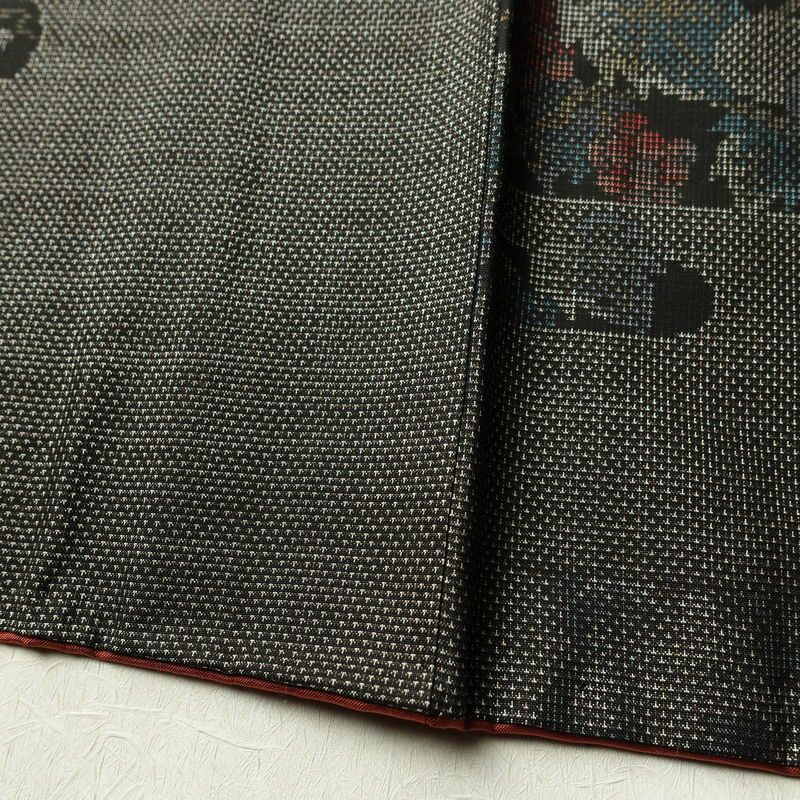 大島紬 良品 創匠きゅうの 古代染色純泥染 証紙あり 正絹 木の葉・植物柄 袷仕立て 身丈162.5cm 裄丈67cm 本場大島紬 伝統工芸 一部しつけ糸付き 着物 茶_画像11