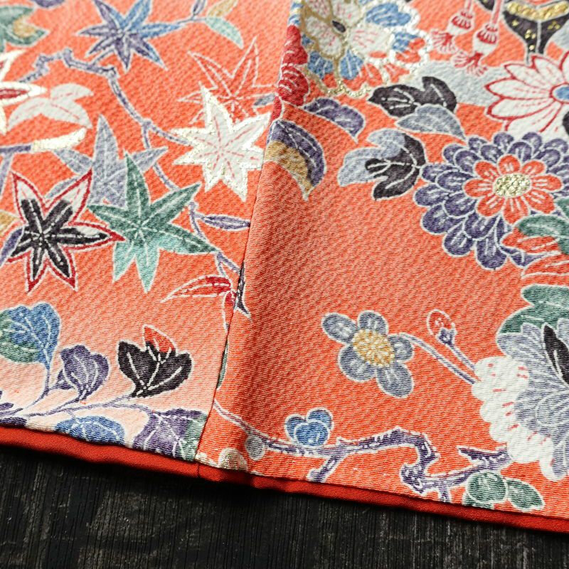 小紋 良品 京都清水 地主神社 落款入り 縮緬 正絹 古典柄 袷仕立て 身丈155cm 裄丈62cm 箔 着物 赤・朱_画像12