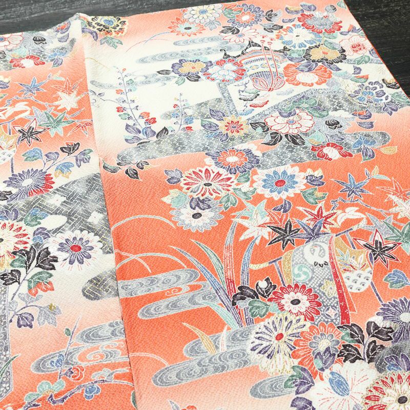 小紋 良品 京都清水 地主神社 落款入り 縮緬 正絹 古典柄 袷仕立て 身丈155cm 裄丈62cm 箔 着物 赤・朱_画像14